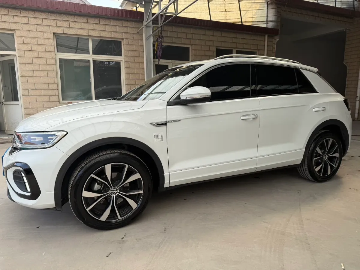 2025 Volkswagen T-Roc 1.5T 160HP L4 7DCT,autocango,china used car exporter,china ev exporter,chinese used car exporter,chinese used ev exporter