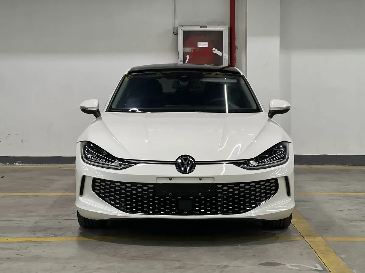 2022 Exceed TXL 2.0T 261HP L4 7DCT,autocango,china used car exporter,china ev exporter,chinese used car exporter,chinese used ev exporter