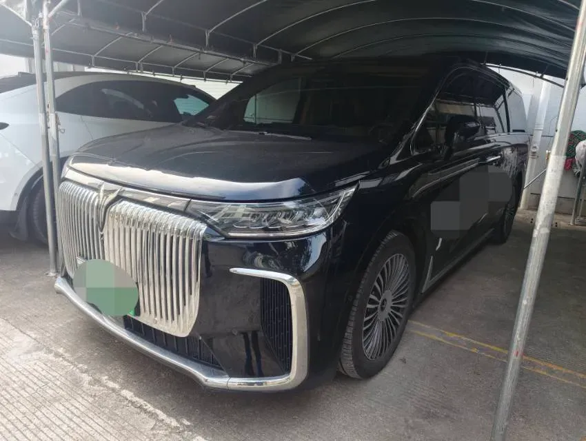 2025 Voyah Dream 1.5T 150HP L4 PHEV 41.7KWH,autocango,china used car exporter,china ev exporter,chinese used car exporter,chinese used ev exporter