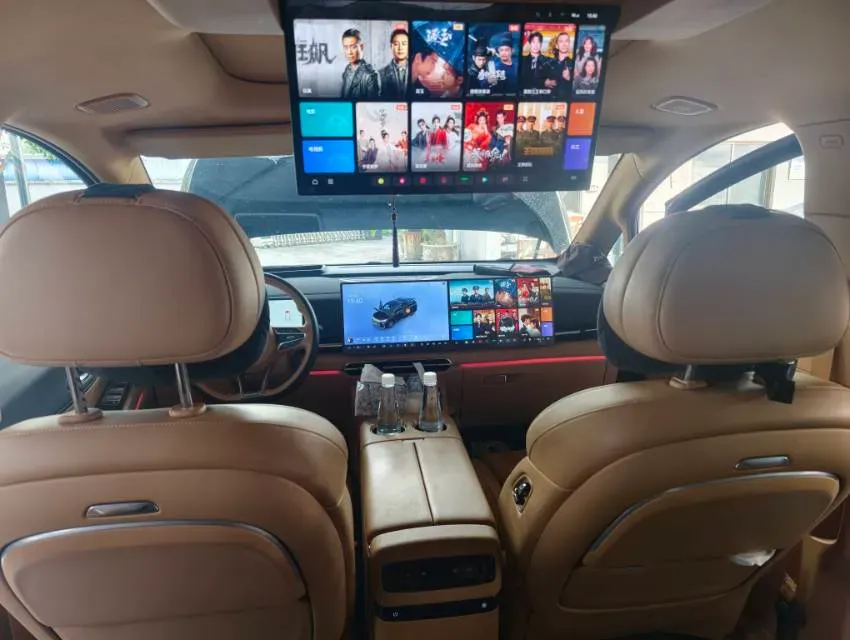 2025 Voyah Dream 1.5T 150HP L4 PHEV 41.7KWH,autocango,china used car exporter,china ev exporter,chinese used car exporter,chinese used ev exporter