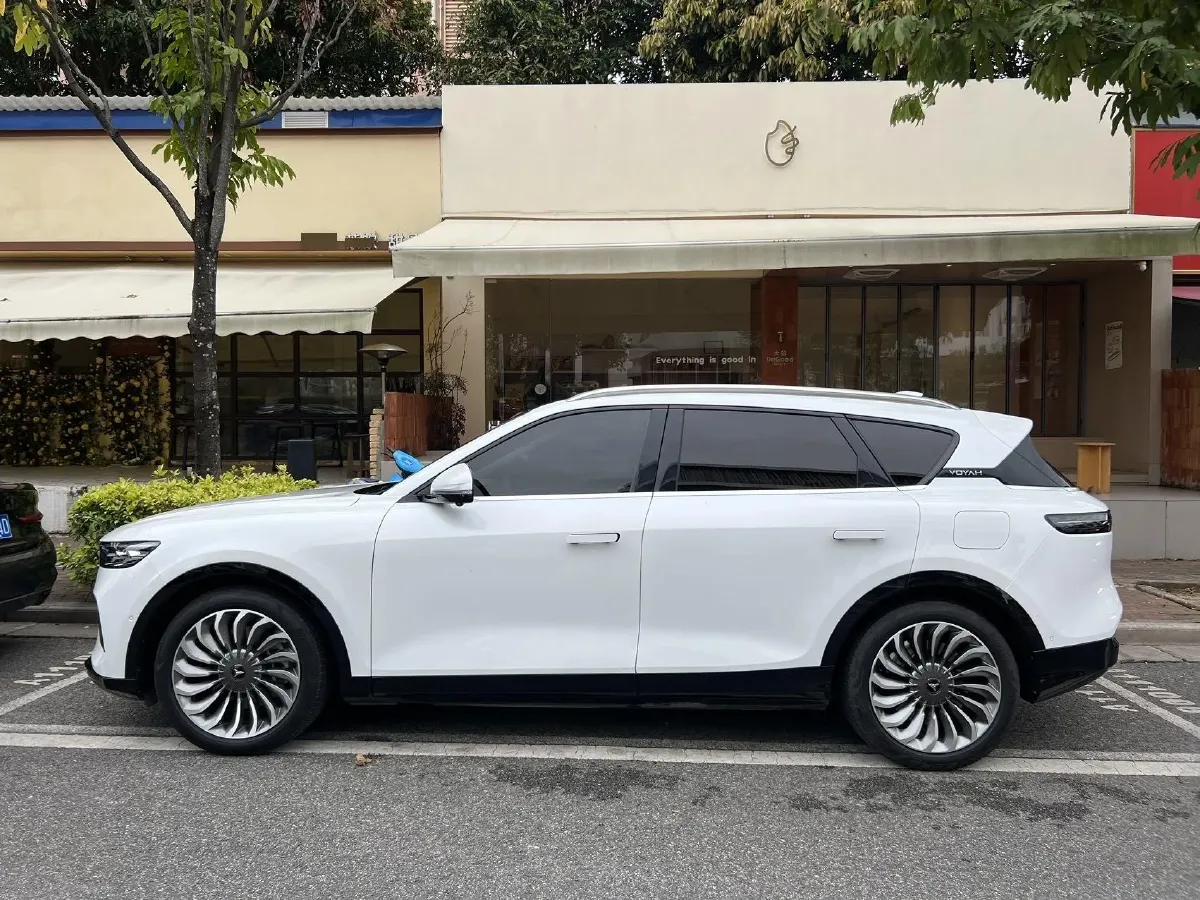 2021 Voyah FREE BEV 88KWH,autocango,china used car exporter,china ev exporter,chinese used car exporter,chinese used ev exporter