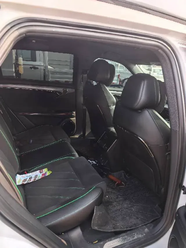 2025 Voyah FREE 1.5T 150HP L4 REEV 43KWH,autocango,china used car exporter,china ev exporter,chinese used car exporter,chinese used ev exporter