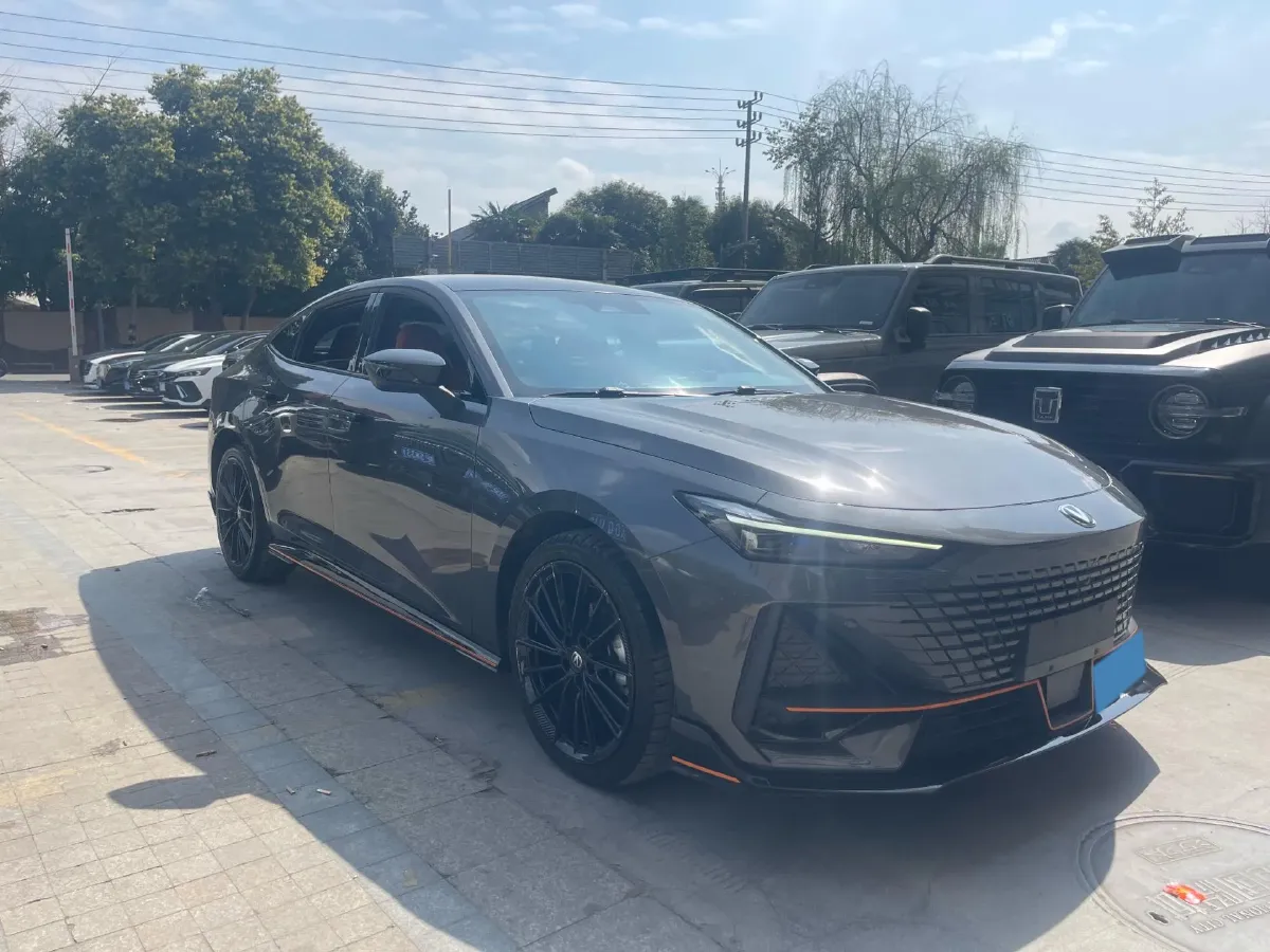 2023 ChangAn UNI-V 1.5T 188HP L4 7DCT,autocango,china used car exporter,china ev exporter,chinese used car exporter,chinese used ev exporter