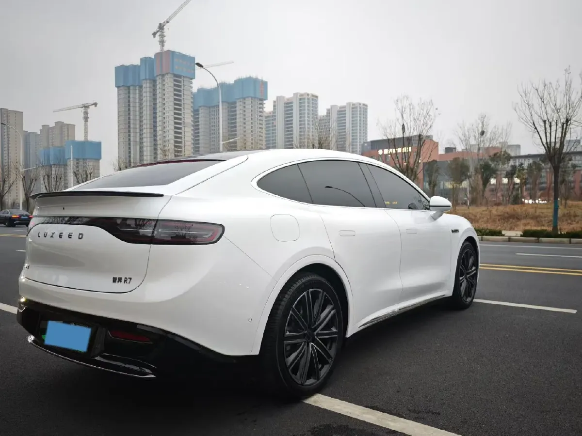 2025 Luxeed R7 REEV 156HP REEV 37KWH,autocango,china used car exporter,china ev exporter,chinese used car exporter,chinese used ev exporter