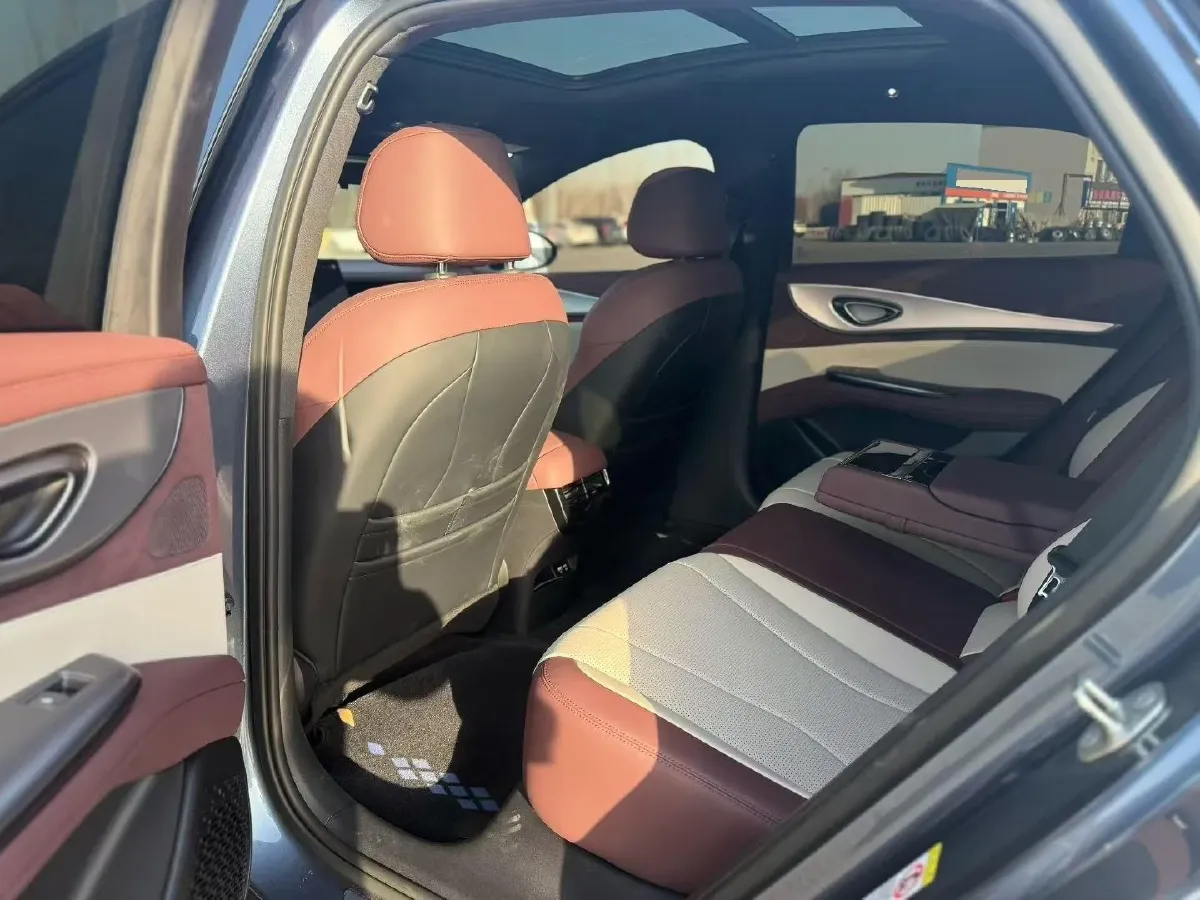 2025 BYD Seal07 DM-i 1.5L 101HP L4 E-CVT PHEV 17.6KWH,autocango,china used car exporter,china ev exporter,chinese used car exporter,chinese used ev exporter