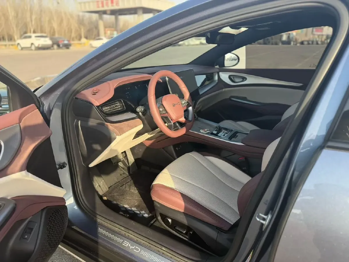 2025 BYD Seal07 DM-i 1.5L 101HP L4 E-CVT PHEV 17.6KWH,autocango,china used car exporter,china ev exporter,chinese used car exporter,chinese used ev exporter