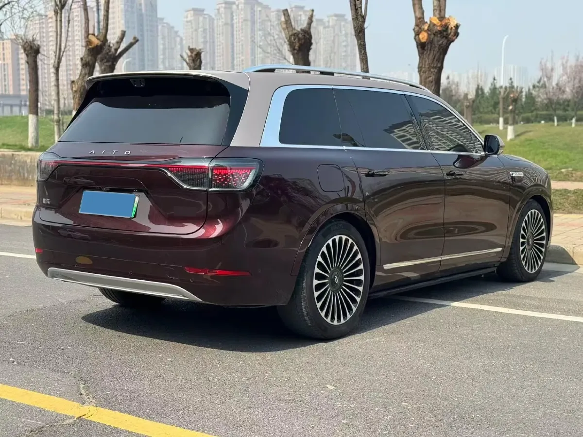 2025 AITO AITO M9 REEV 160HP REEV 52KWH,autocango,china used car exporter,china ev exporter,chinese used car exporter,chinese used ev exporter