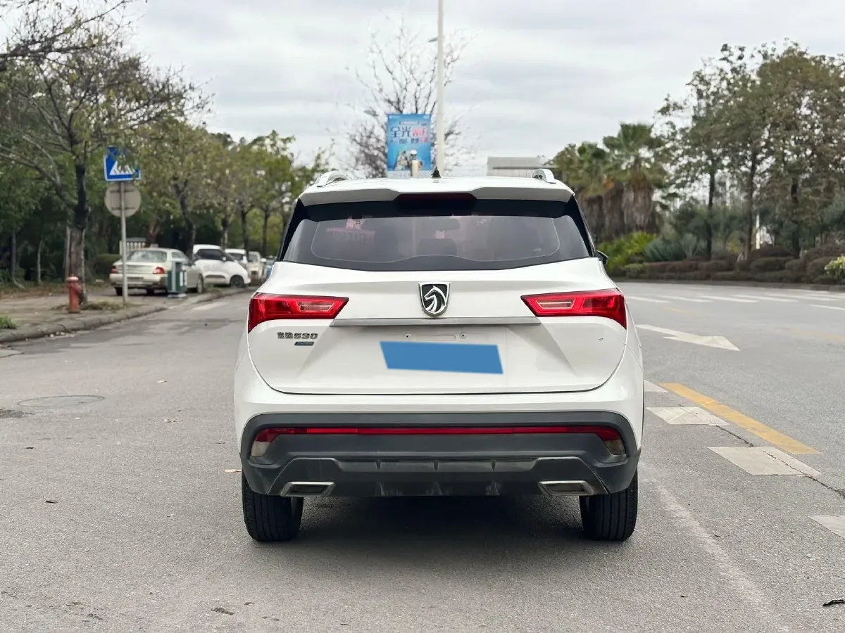 2018 BaoJun 530 1.5T 150HP L4 6MT,autocango,china used car exporter,china ev exporter,chinese used car exporter,chinese used ev exporter