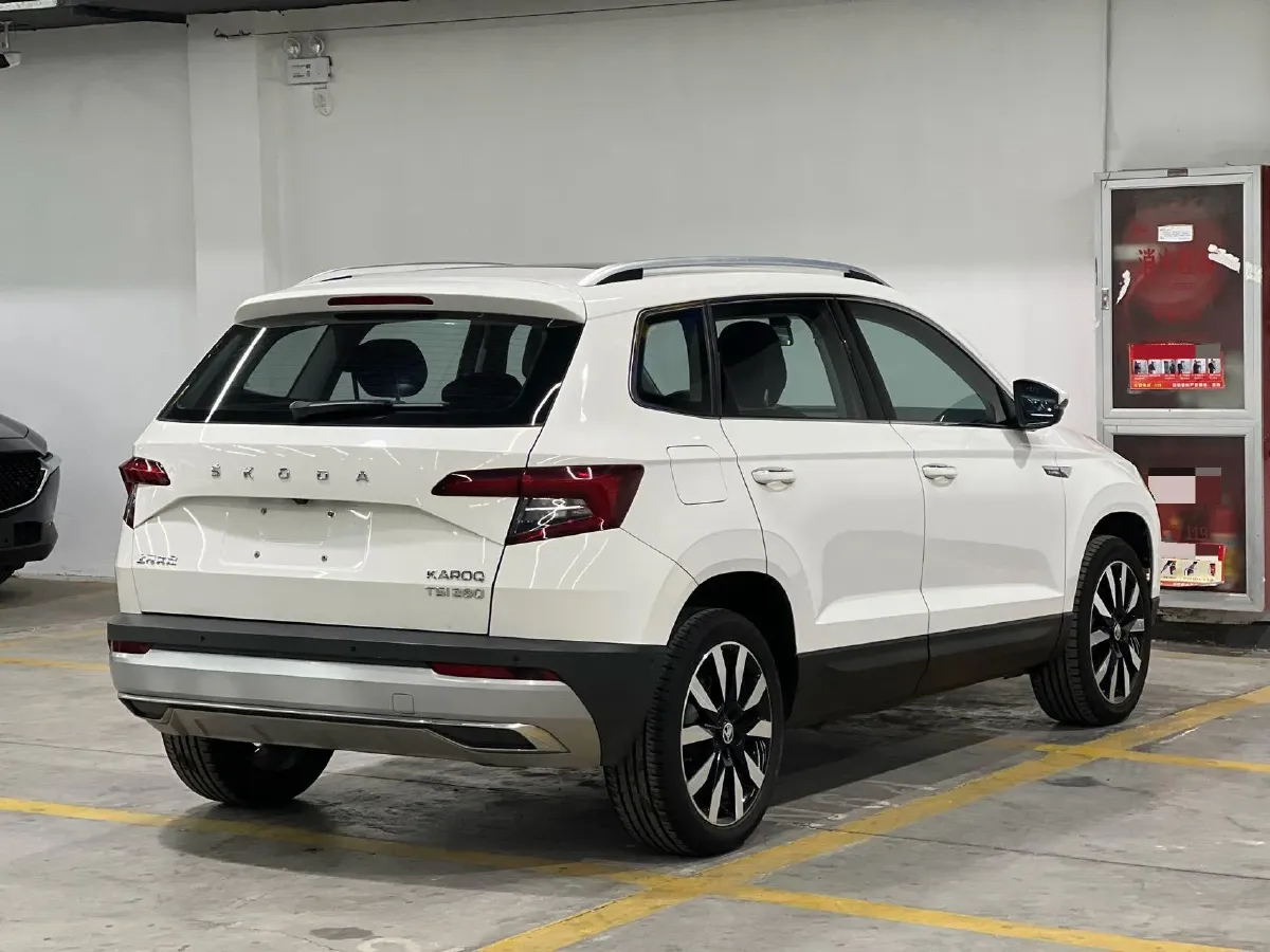 2020 Skoda Karoq 1.4T 150HP L4 7DCT,autocango,china used car exporter,china ev exporter,chinese used car exporter,chinese used ev exporter