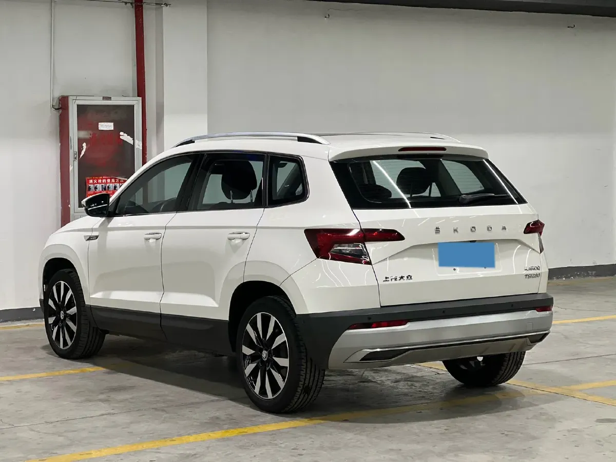 2020 Skoda Karoq 1.4T 150HP L4 7DCT,autocango,china used car exporter,china ev exporter,chinese used car exporter,chinese used ev exporter