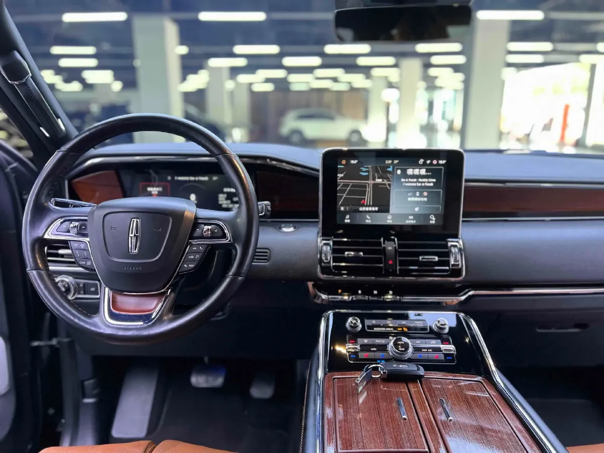 2020 Lincoln Navigator 3.5T 388HP V6 10AT,autocango,china used car exporter,china ev exporter,chinese used car exporter,chinese used ev exporter