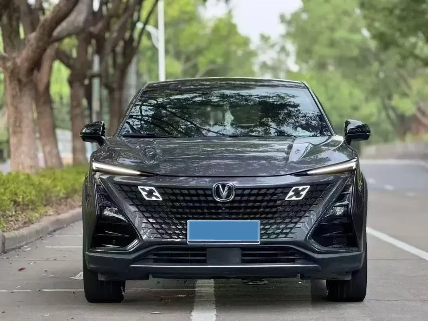 2022 ChangAn UNI-T 1.5T 188HP L4 7DCT,autocango,china used car exporter,china ev exporter,chinese used car exporter,chinese used ev exporter