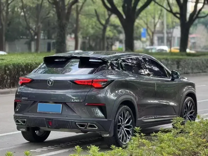 2022 ChangAn UNI-T 1.5T 188HP L4 7DCT,autocango,china used car exporter,china ev exporter,chinese used car exporter,chinese used ev exporter
