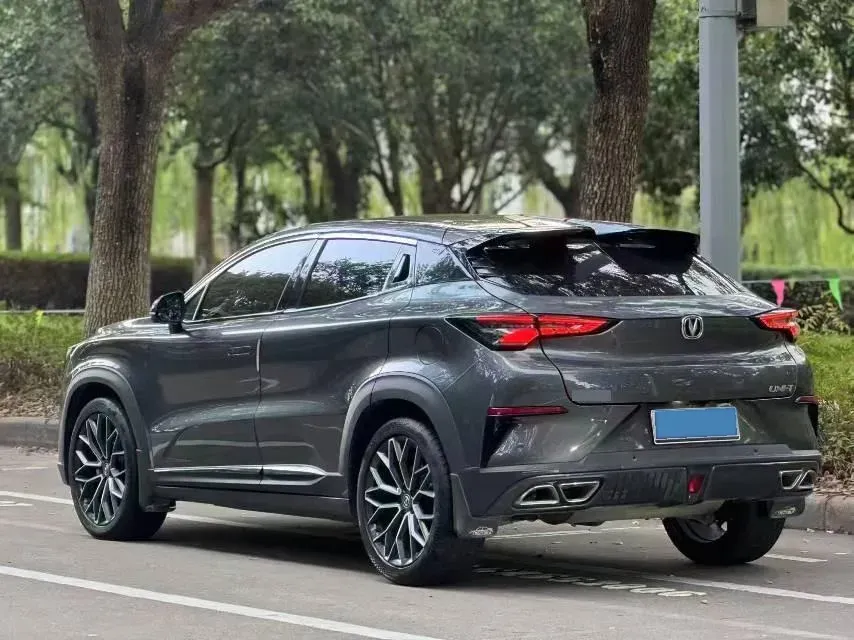 2022 ChangAn UNI-T 1.5T 188HP L4 7DCT,autocango,china used car exporter,china ev exporter,chinese used car exporter,chinese used ev exporter