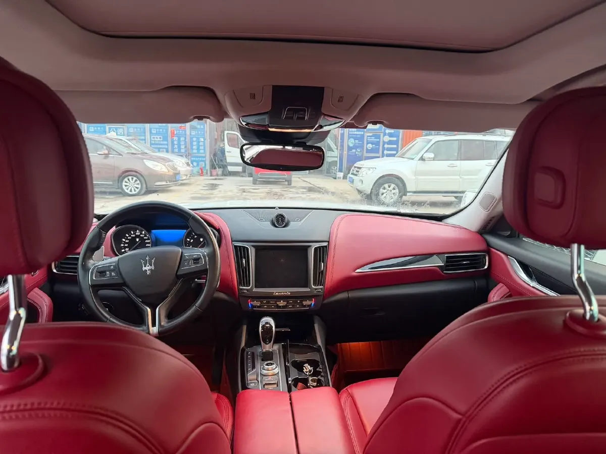 2018 Maserati Levante 3.0T 350HP V6 8AT,autocango,china used car exporter,china ev exporter,chinese used car exporter,chinese used ev exporter