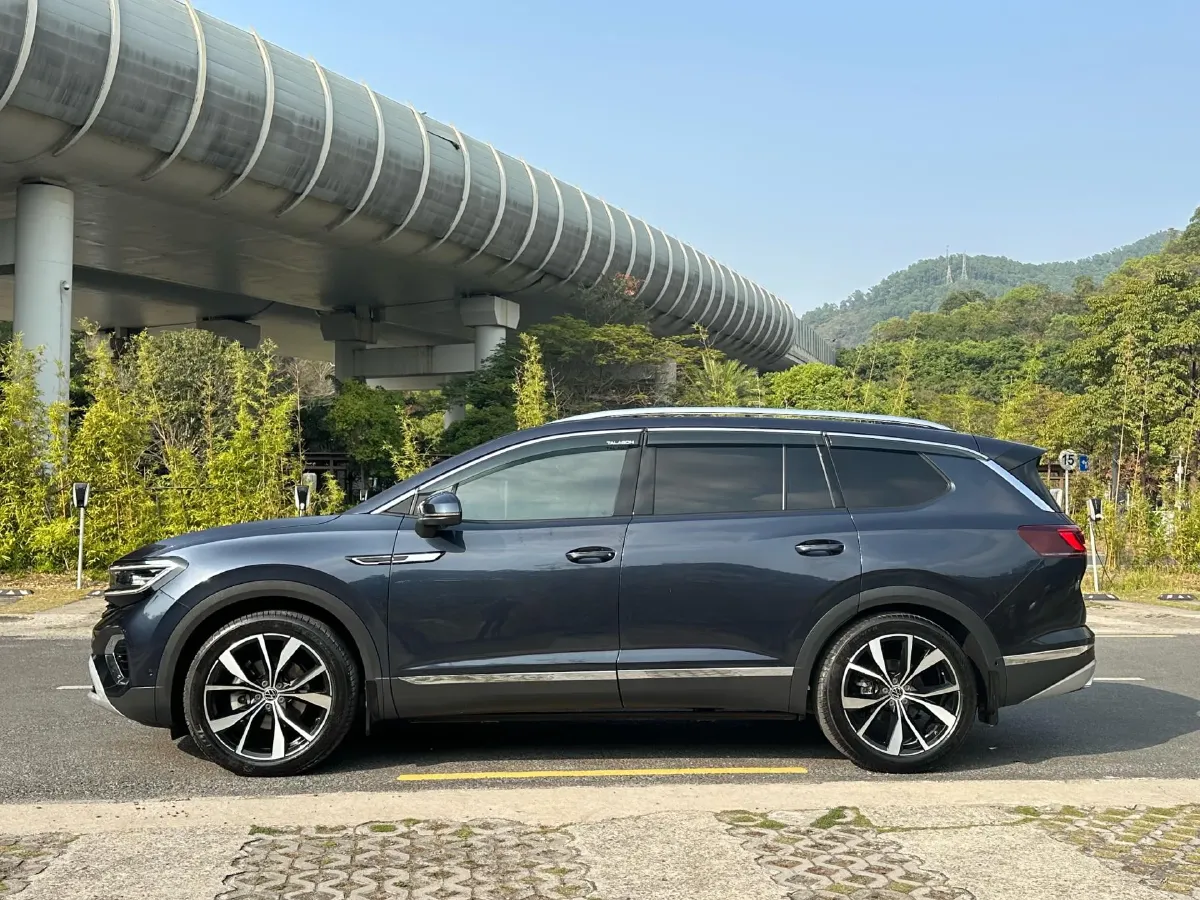 2021 Volkswagen Talagon 2.5T 299HP V6 7DCT,autocango,china used car exporter,china ev exporter,chinese used car exporter,chinese used ev exporter