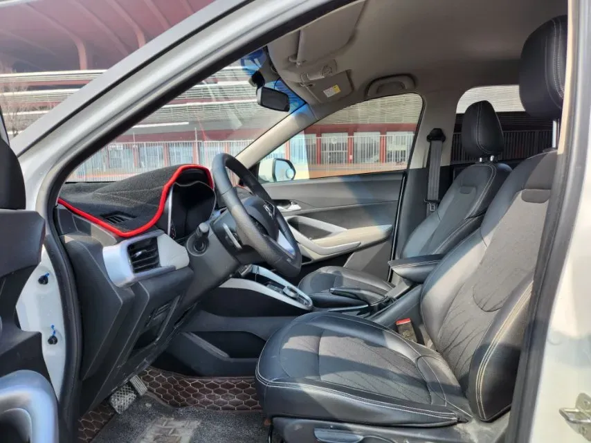 2017 BaoJun 310W 1.5L 105HP L4 6MT,autocango,china used car exporter,china ev exporter,chinese used car exporter,chinese used ev exporter