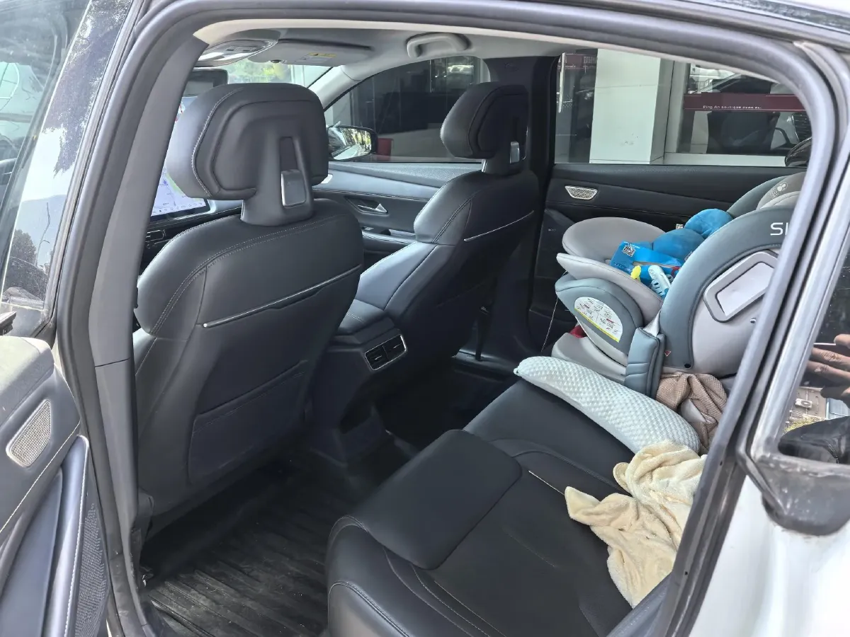 2022 Deepal SL03 BEV 58.1KWH,autocango,china used car exporter,china ev exporter,chinese used car exporter,chinese used ev exporter