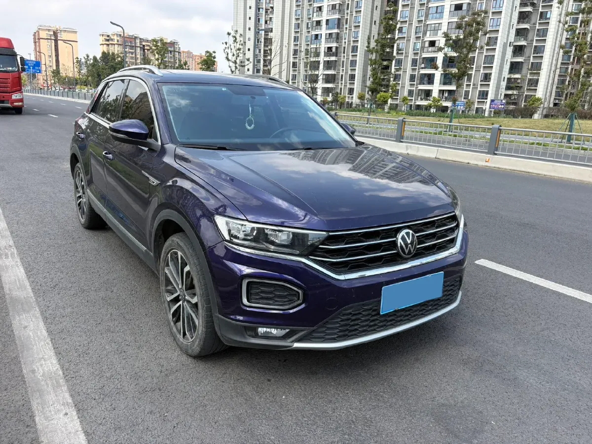 2021 Volkswagen T-Roc 1.4T 150HP L4 7DCT,autocango,china used car exporter,china ev exporter,chinese used car exporter,chinese used ev exporter