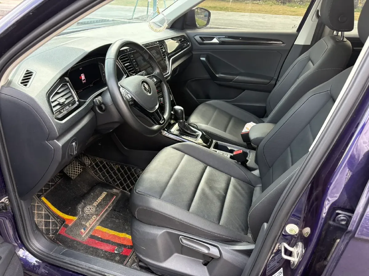 2021 Volkswagen T-Roc 1.4T 150HP L4 7DCT,autocango,china used car exporter,china ev exporter,chinese used car exporter,chinese used ev exporter