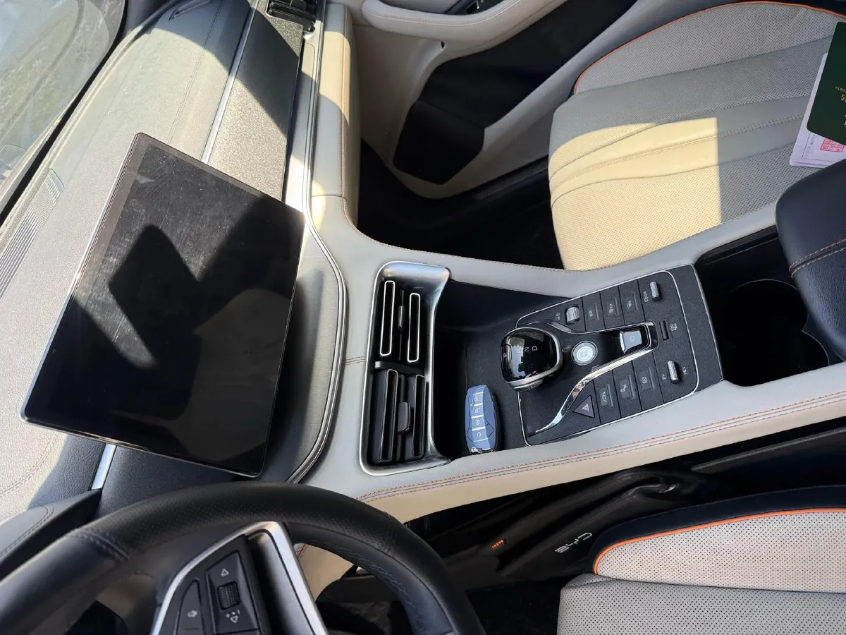 2022 Hyundai Tucson 2.0L 150HP L4 6AT Hybrid,autocango,china used car exporter,china ev exporter,chinese used car exporter,chinese used ev exporter