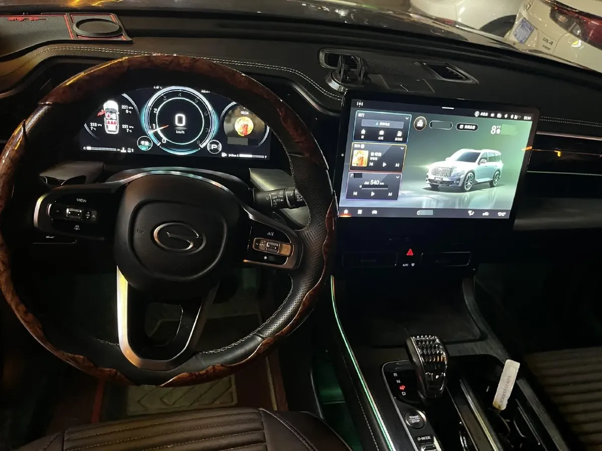 2022 GAC Trumpchi GS8 2.0T 252HP L4 8AT,autocango,china used car exporter,china ev exporter,chinese used car exporter,chinese used ev exporter