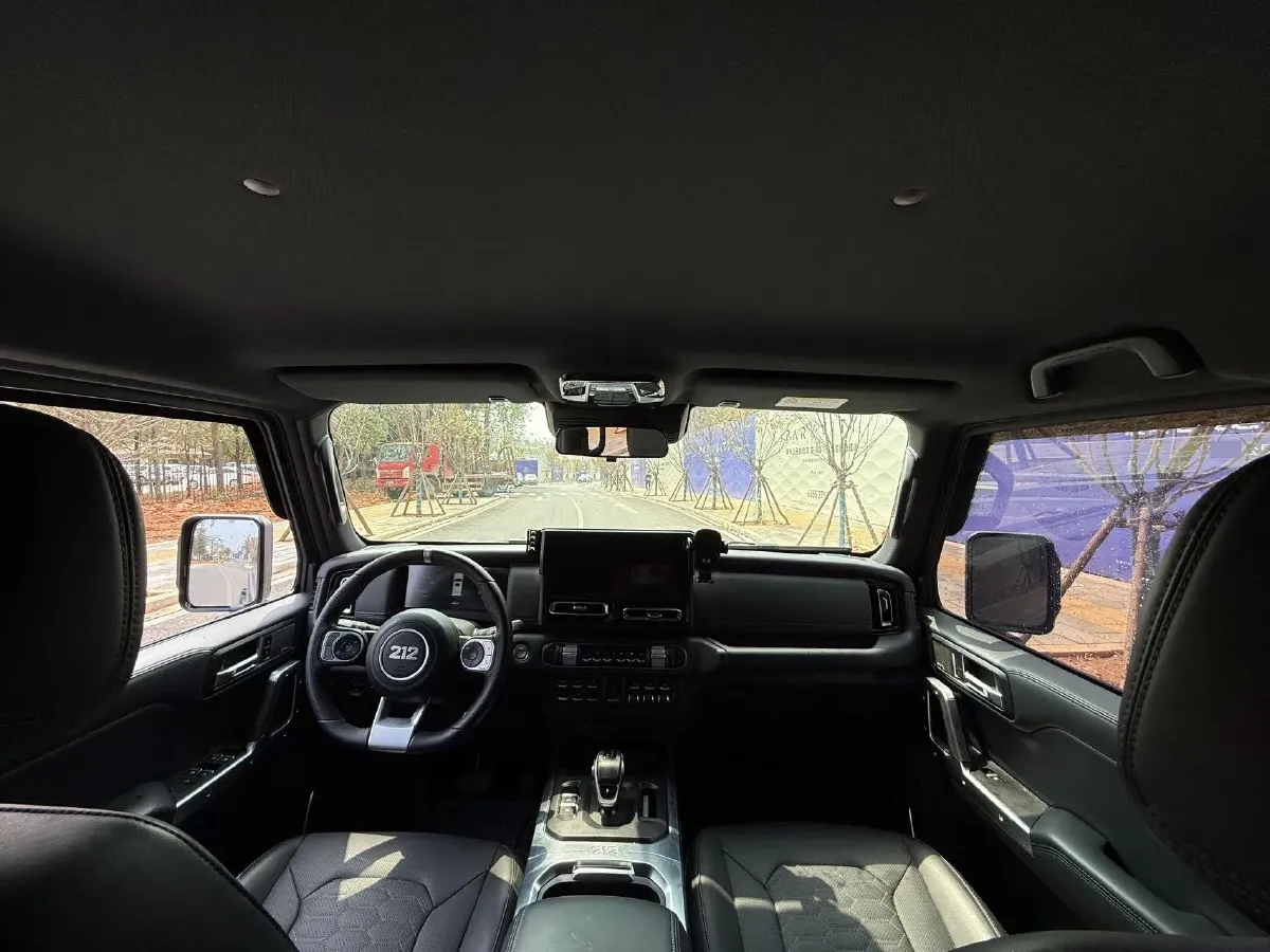 2024 212 212 T01 2.0T 252HP L4 8AT,autocango,china used car exporter,china ev exporter,chinese used car exporter,chinese used ev exporter