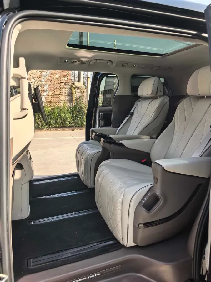 2022 Honda Odyssey 2.0L 146HP L4 E-CVT Hybrid,autocango,china used car exporter,china ev exporter,chinese used car exporter,chinese used ev exporter