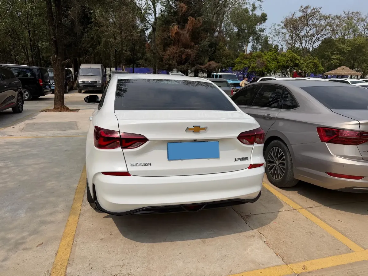 2022 Chevrolet Monza 1.5L 113HP L4 6AT,autocango,china used car exporter,china ev exporter,chinese used car exporter,chinese used ev exporter