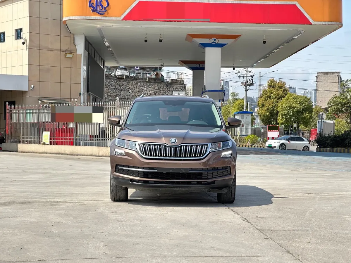 2017 Skoda Kodiak 1.8T 180HP L4 7DCT,autocango,china used car exporter,china ev exporter,chinese used car exporter,chinese used ev exporter