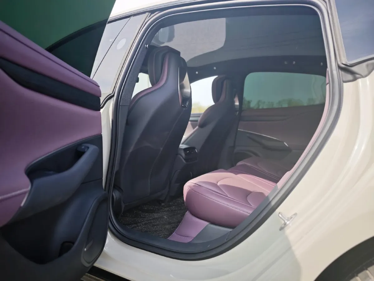 2024 MI SU7 BEV 94.3KWH,autocango,china used car exporter,china ev exporter,chinese used car exporter,chinese used ev exporter