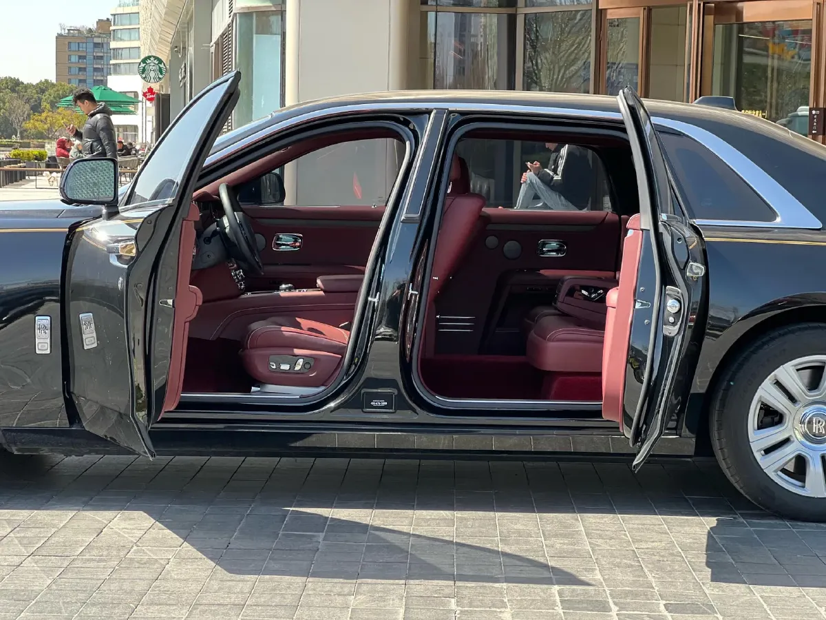 2021 Rolls-Royce Ghost 6.7T 571HP V12 8AT,autocango,china used car exporter,china ev exporter,chinese used car exporter,chinese used ev exporter
