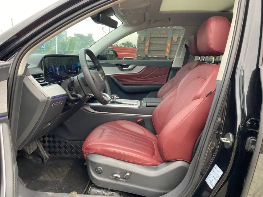 2025 HongQi HS5 2.0T 252HP L4 8AT,autocango,china used car exporter,china ev exporter,chinese used car exporter,chinese used ev exporter