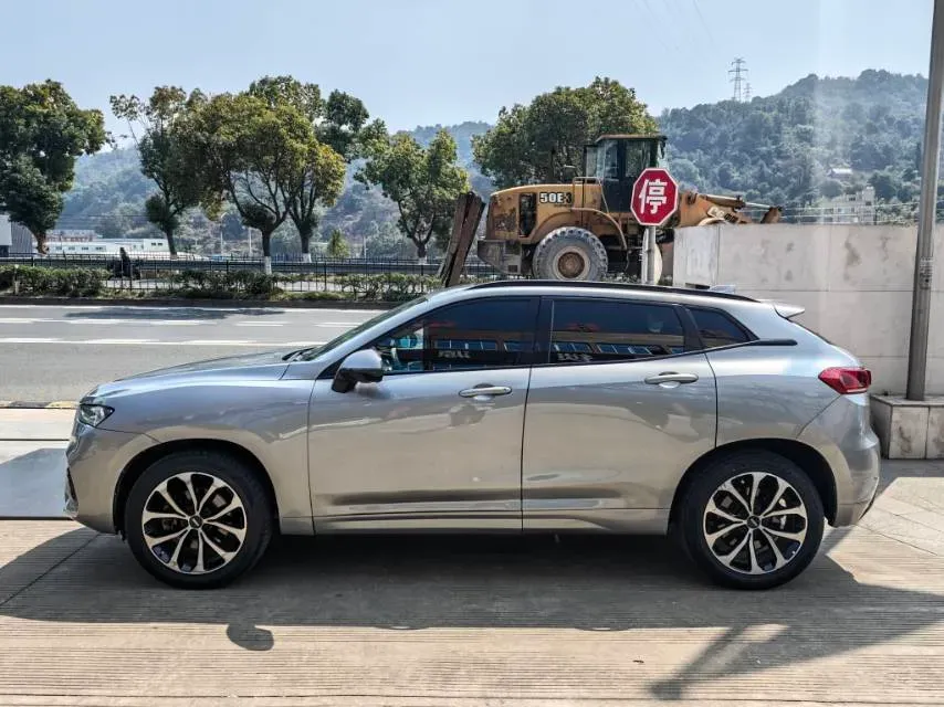 2017 WEY VV7 2.0T 234HP L4 7DCT,autocango,china used car exporter,china ev exporter,chinese used car exporter,chinese used ev exporter