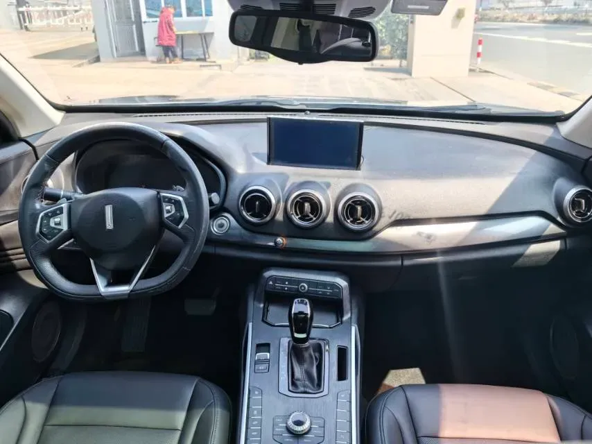 2017 WEY VV7 2.0T 234HP L4 7DCT,autocango,china used car exporter,china ev exporter,chinese used car exporter,chinese used ev exporter