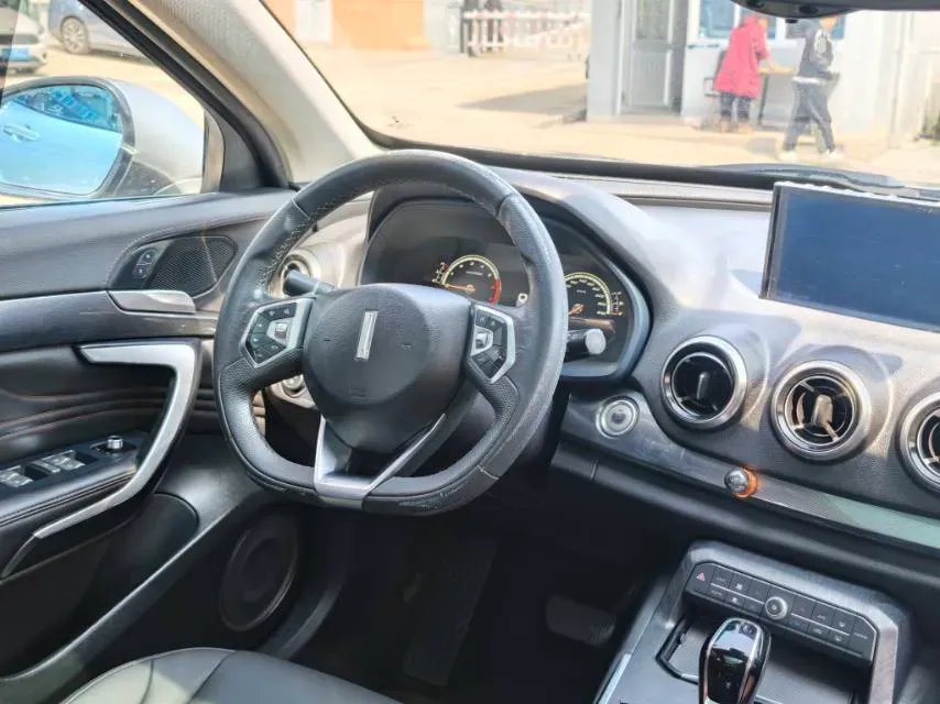 2017 WEY VV7 2.0T 234HP L4 7DCT,autocango,china used car exporter,china ev exporter,chinese used car exporter,chinese used ev exporter