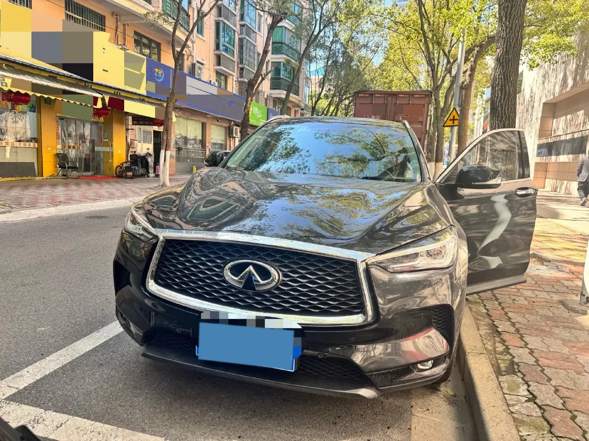 2018 Infiniti QX30 2.0T 211HP L4 7DCT,autocango,china used car exporter,china ev exporter,chinese used car exporter,chinese used ev exporter
