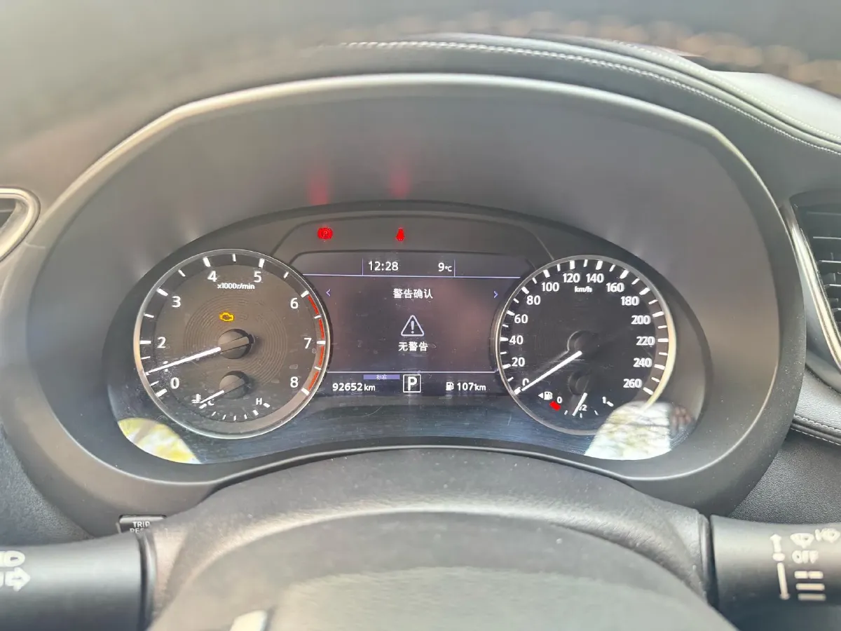 2018 Infiniti QX30 2.0T 211HP L4 7DCT,autocango,china used car exporter,china ev exporter,chinese used car exporter,chinese used ev exporter