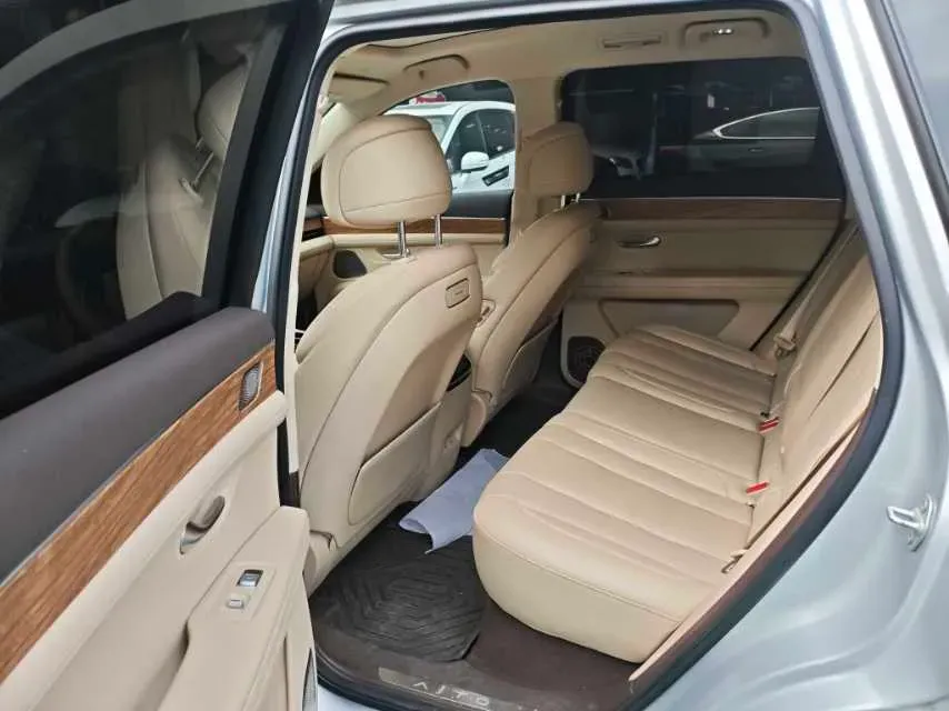 2024 AITO AITO M7 1.5T 152HP L4 REEV 40KWH,autocango,china used car exporter,china ev exporter,chinese used car exporter,chinese used ev exporter