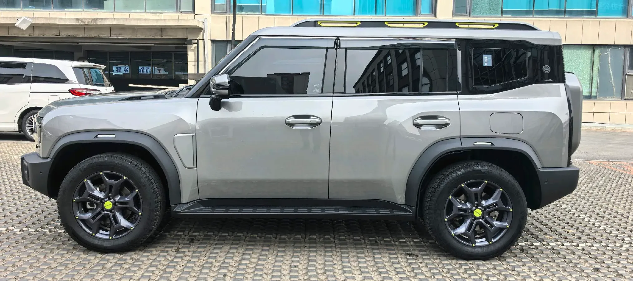 2023 Jetour Traveller 2.0T 254HP L4 7DCT,autocango,china used car exporter,china ev exporter,chinese used car exporter,chinese used ev exporter