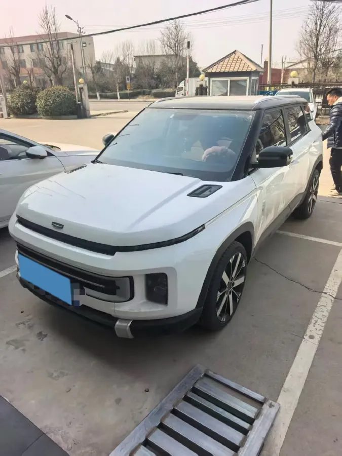 2023 Geely ICON 1.5T 181HP L4 7DCT,autocango,china used car exporter,china ev exporter,chinese used car exporter,chinese used ev exporter