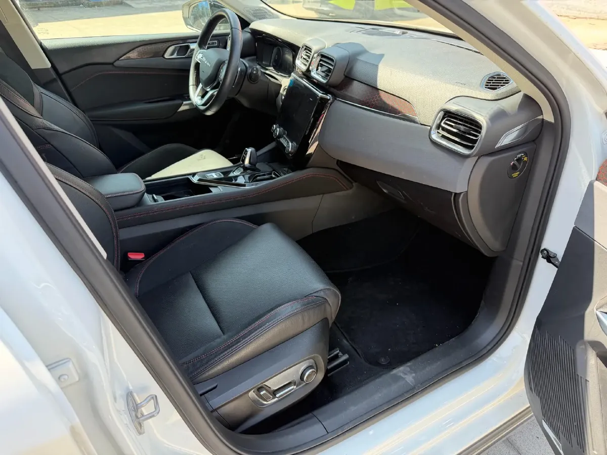 2018 Toyota C-HR 2.0L 171HP L4 CVT,autocango,china used car exporter,china ev exporter,chinese used car exporter,chinese used ev exporter