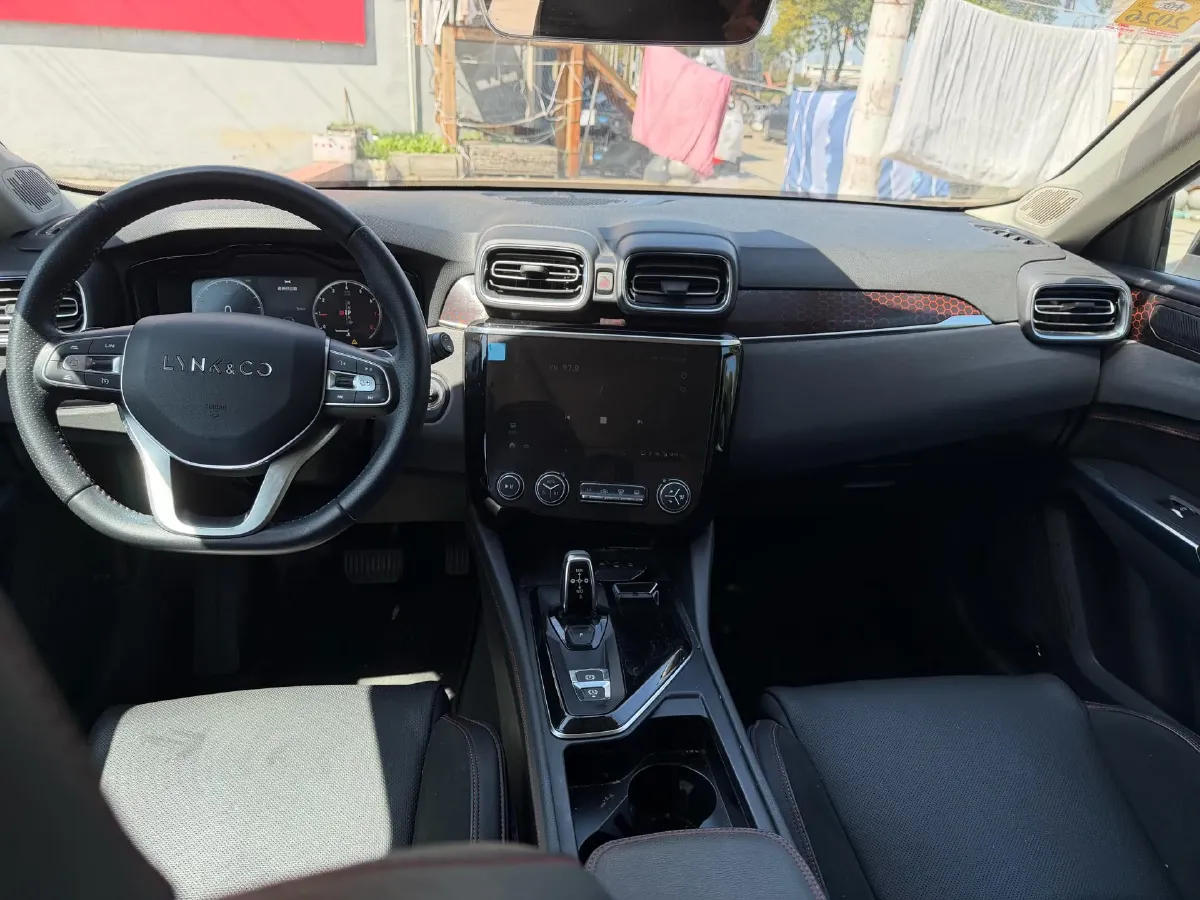 2018 Toyota C-HR 2.0L 171HP L4 CVT,autocango,china used car exporter,china ev exporter,chinese used car exporter,chinese used ev exporter