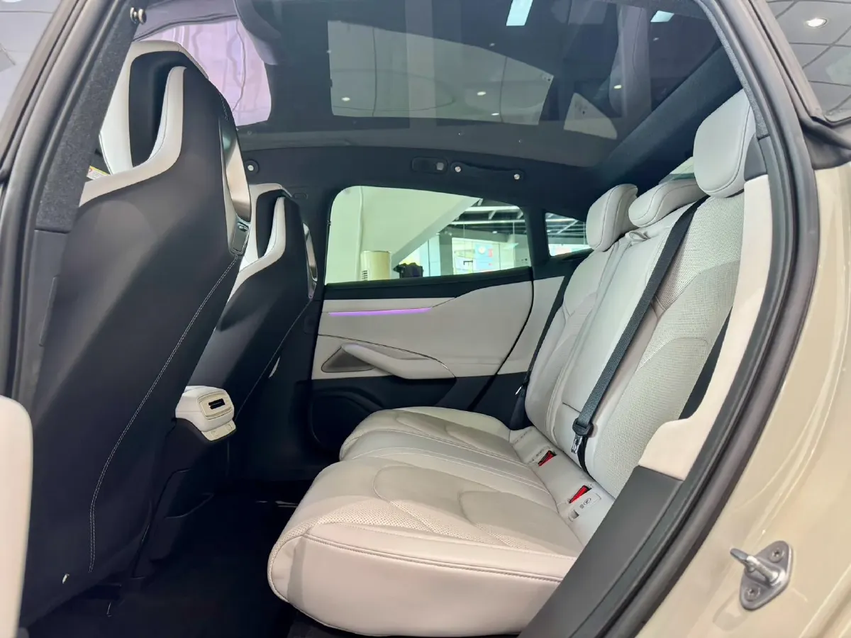 2024 MI SU7 BEV 94.3KWH,autocango,china used car exporter,china ev exporter,chinese used car exporter,chinese used ev exporter