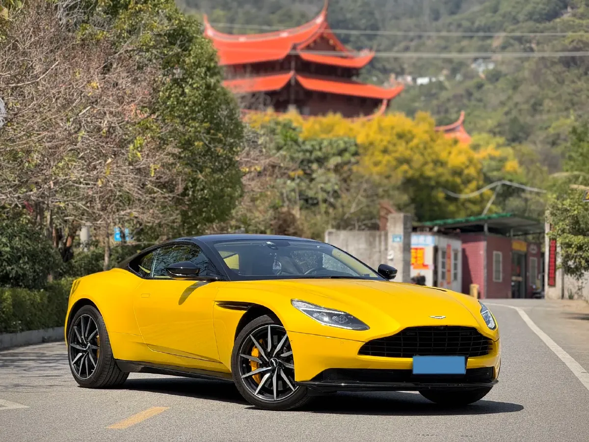 2019 Aston Martin DB11 4.0T 510HP V8 8AT,autocango,china used car exporter,china ev exporter,chinese used car exporter,chinese used ev exporter