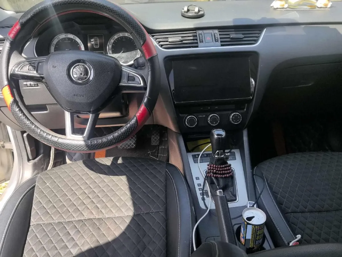 2019 Skoda Octavia 1.5L 116HP L4 6AT,autocango,china used car exporter,china ev exporter,chinese used car exporter,chinese used ev exporter