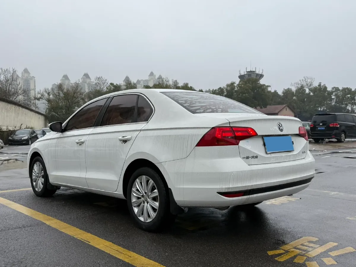 2019 Bestune T77 1.2T 143HP L4 7DCT,autocango,china used car exporter,china ev exporter,chinese used car exporter,chinese used ev exporter