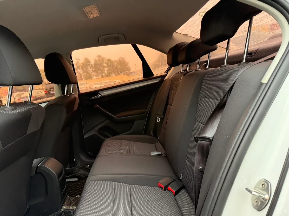 2019 Bestune T77 1.2T 143HP L4 7DCT,autocango,china used car exporter,china ev exporter,chinese used car exporter,chinese used ev exporter