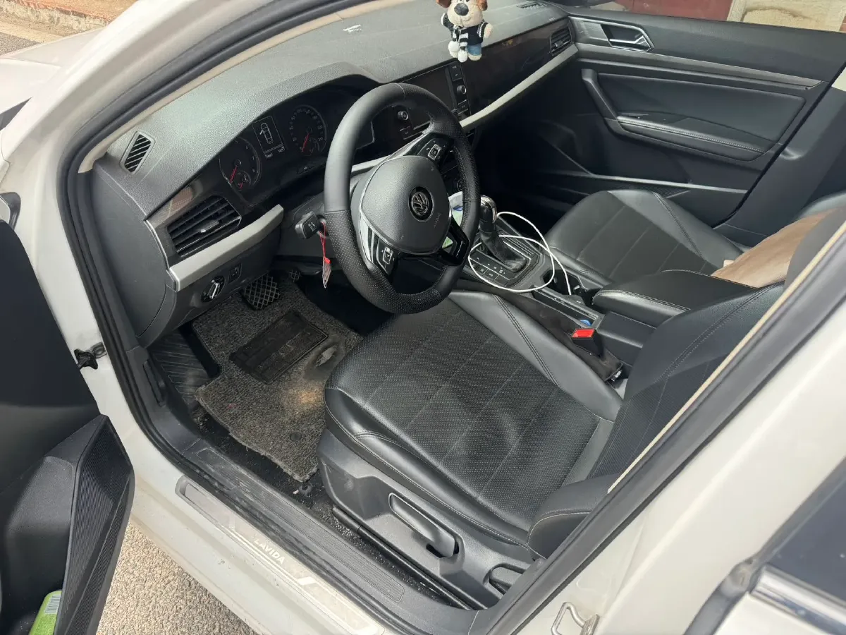 2019 Volkswagen Lavida 1.5L 113HP L4 6AT,autocango,china used car exporter,china ev exporter,chinese used car exporter,chinese used ev exporter