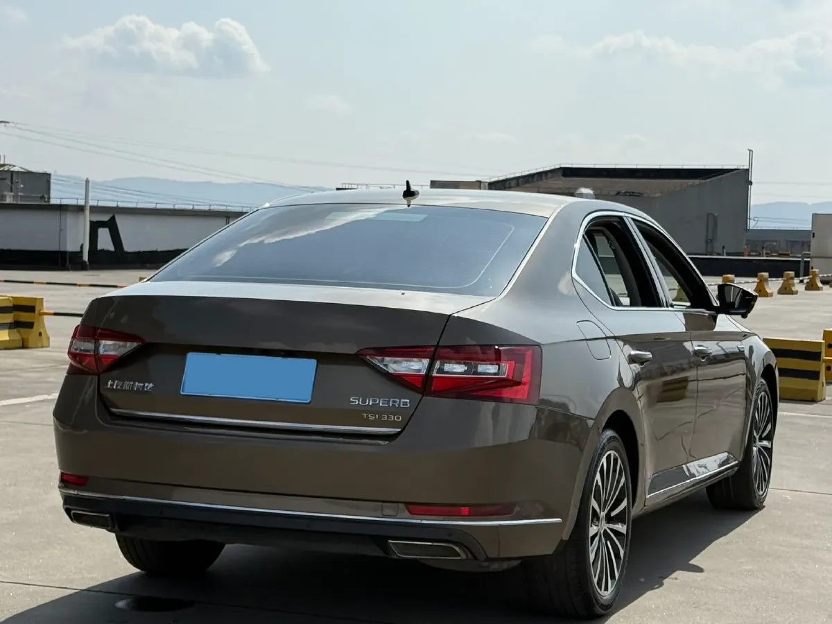 2019 Honda CR-V 2.0L 146HP L4 E-CVT Hybrid,autocango,china used car exporter,china ev exporter,chinese used car exporter,chinese used ev exporter